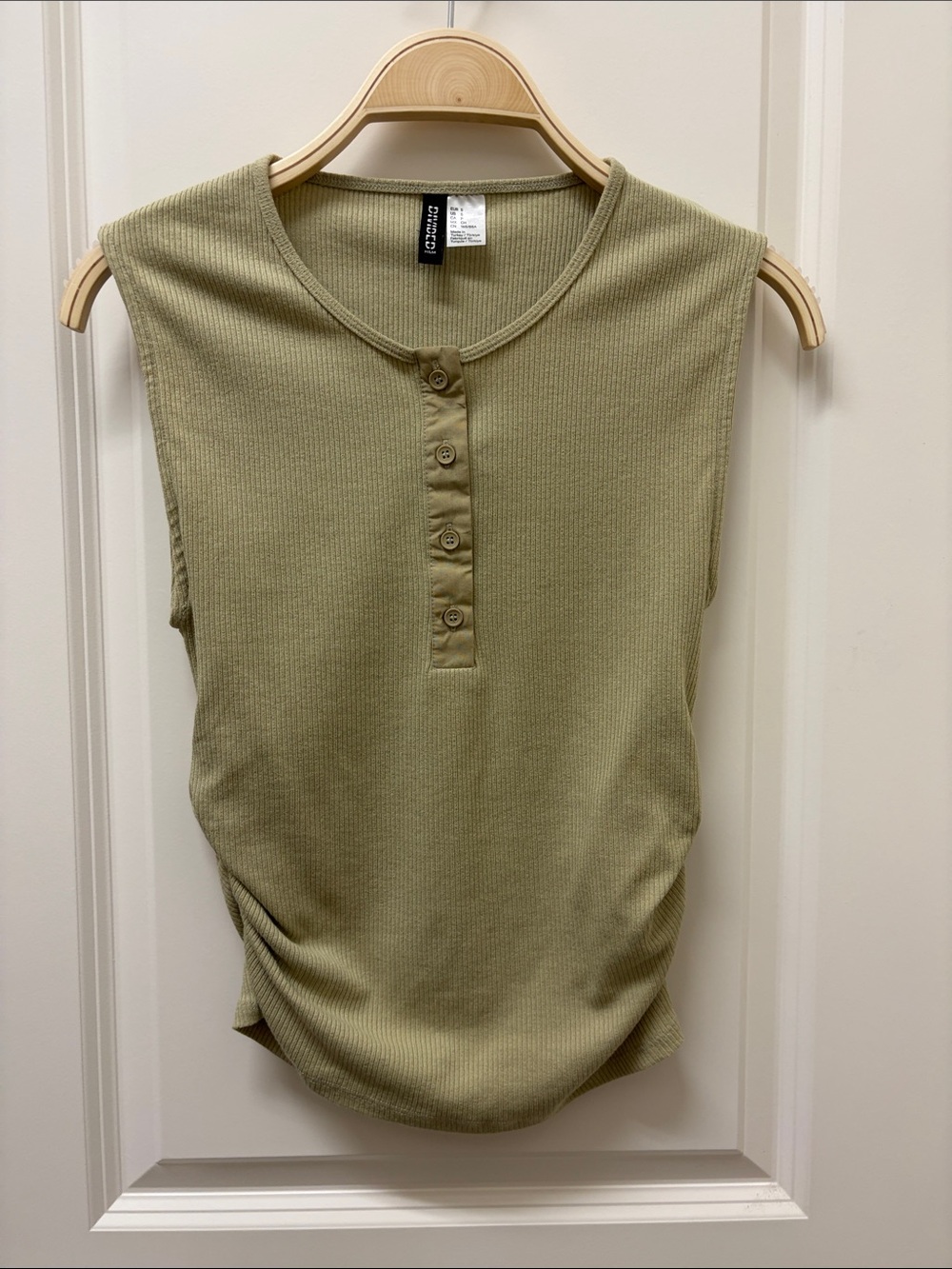 H&M Fitted sleeveless top in ribbed jersey - Picture 5 of 8